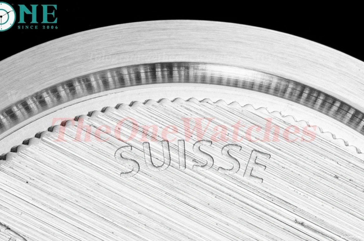 V4 Black KRF Dot Black 36mm SS SS Bay Heritage A2824 0127